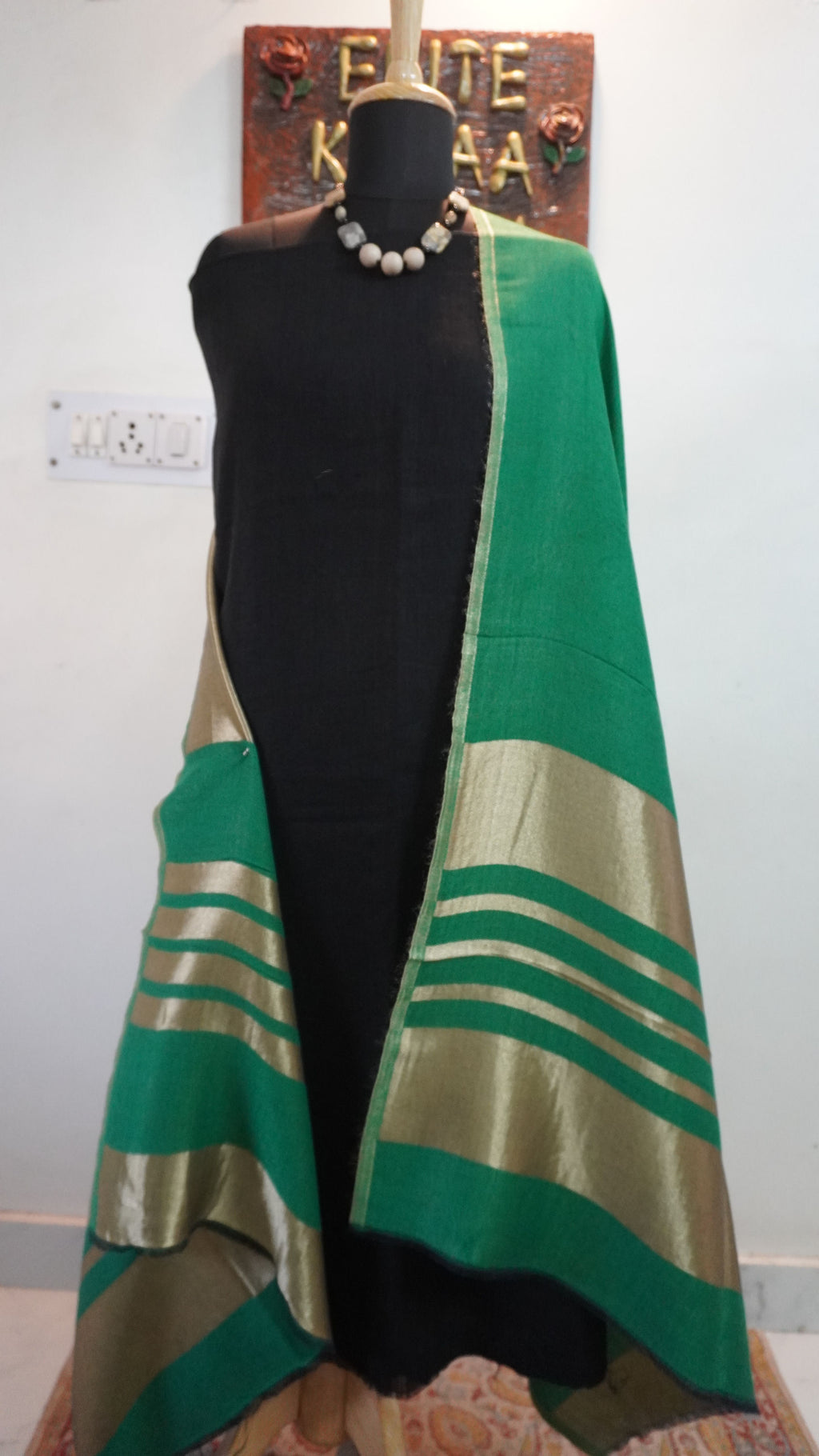 Green fine wool reversible stole with zari and striped detailing