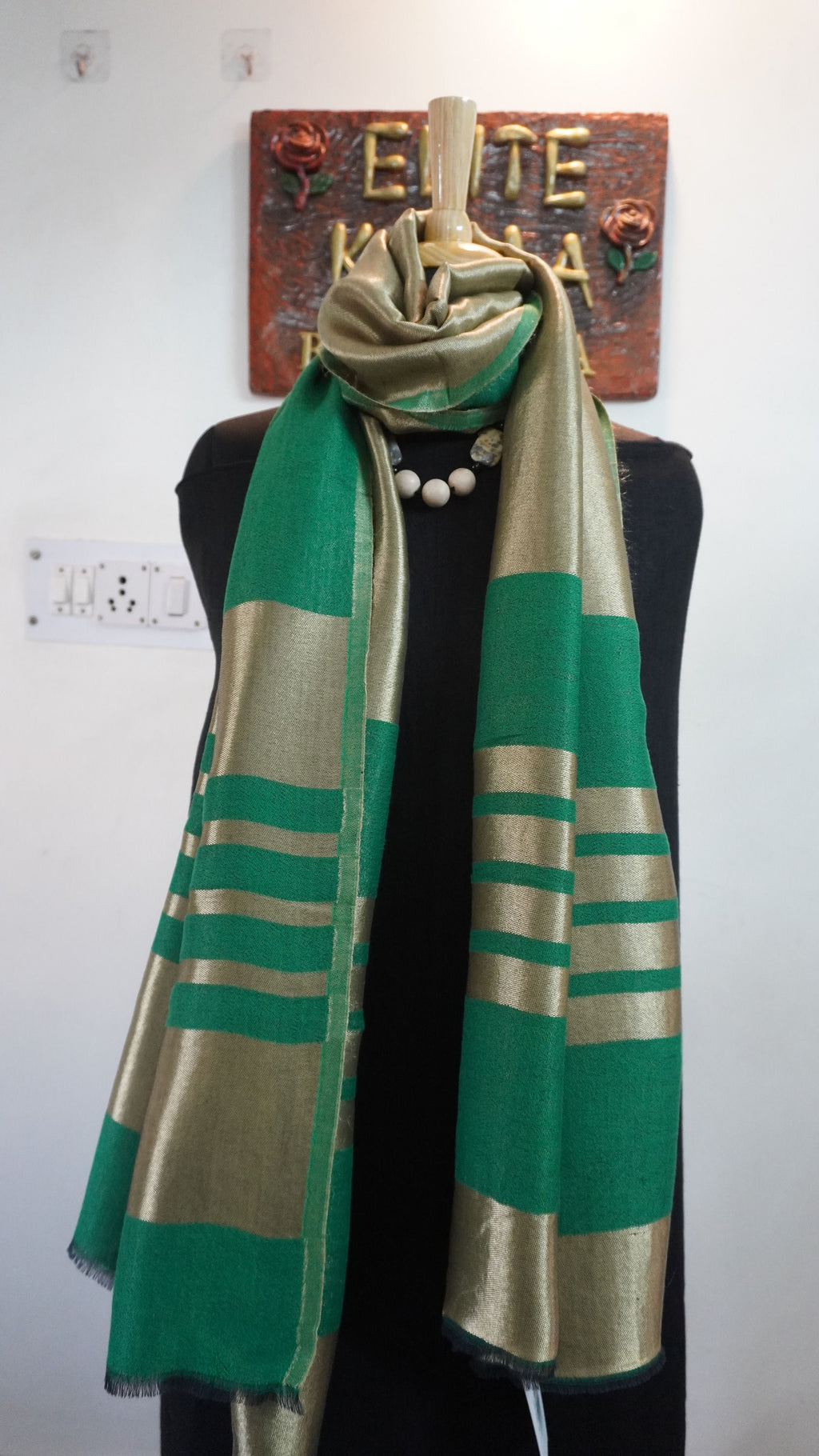 Green fine wool reversible stole with zari and striped detailing