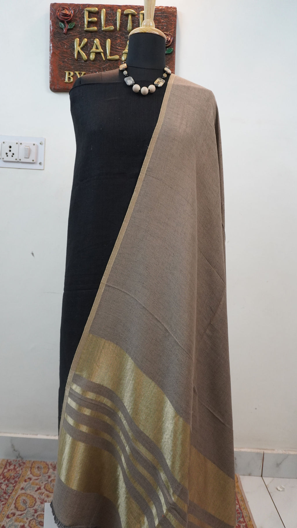Beige fine wool reversible stole with zari and striped detailing