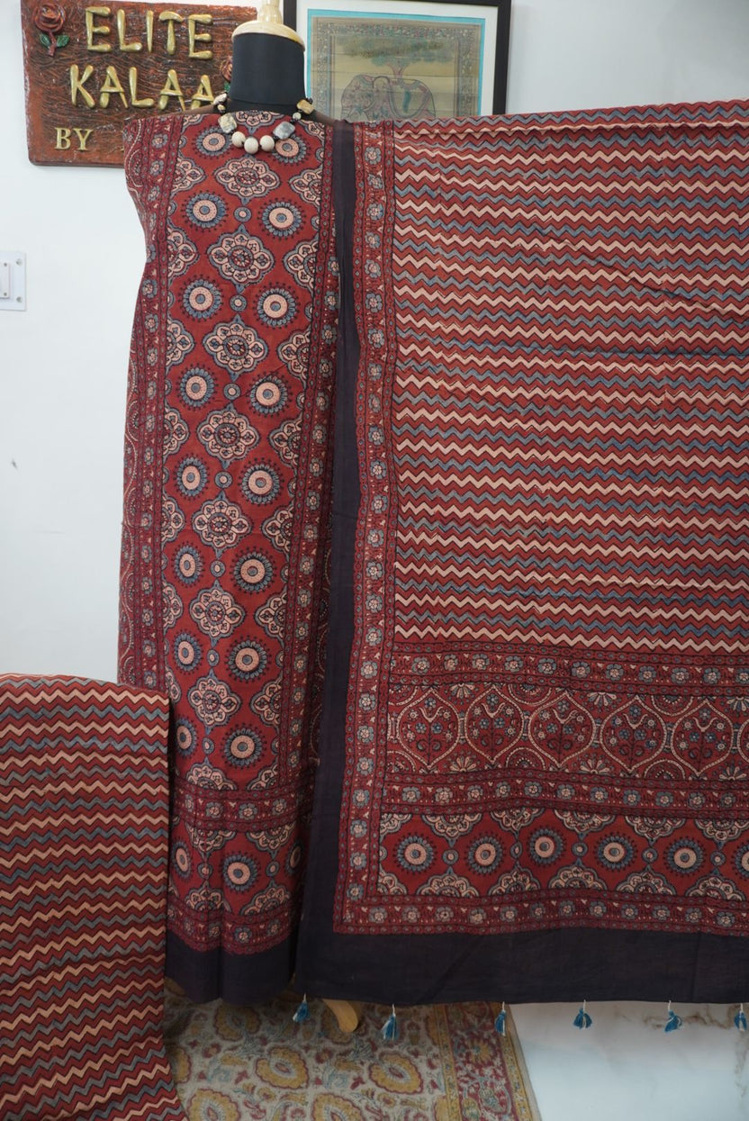 Ajrakh handblock cotton 3 piece suit in red rust with all-over pattern and border, Design 5