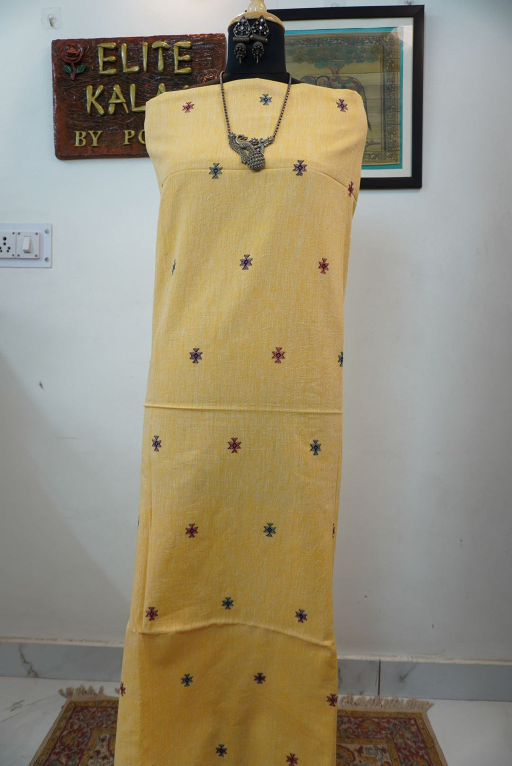 Bhujodi Kala cotton kurti/ Front chomuk work/ Yellow