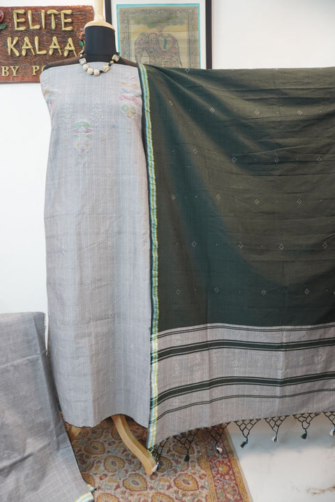 Tangaliya cotton 3 piece suit material in grey with military green dupatta, border detail and tassels