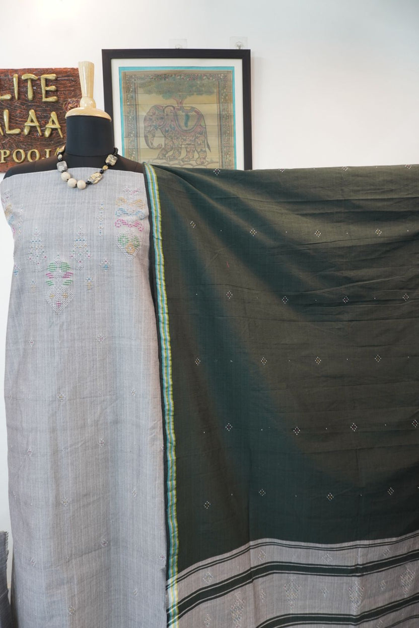 Tangaliya cotton 3 piece suit material in grey with military green dupatta, border detail and tassels