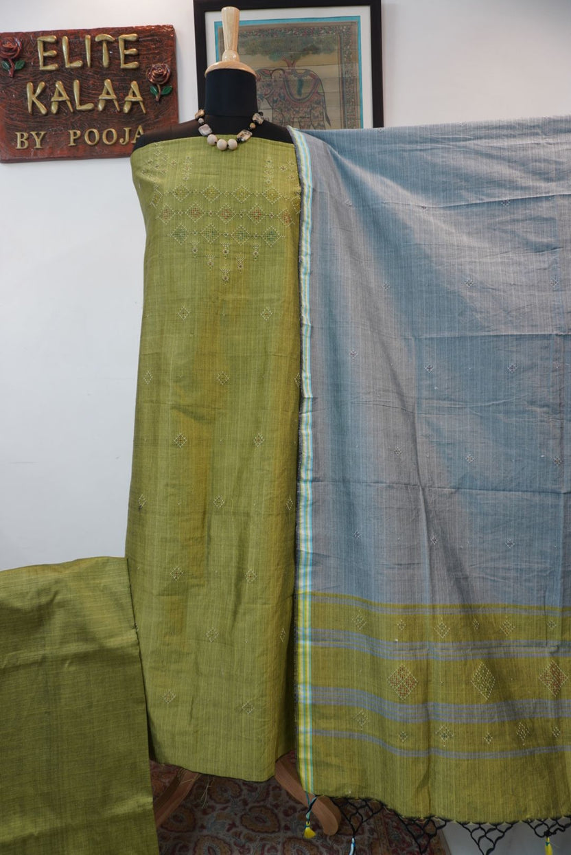 Light green cotton Tangaliya 3 piece suit set with grey dupatta and geometric pattern
