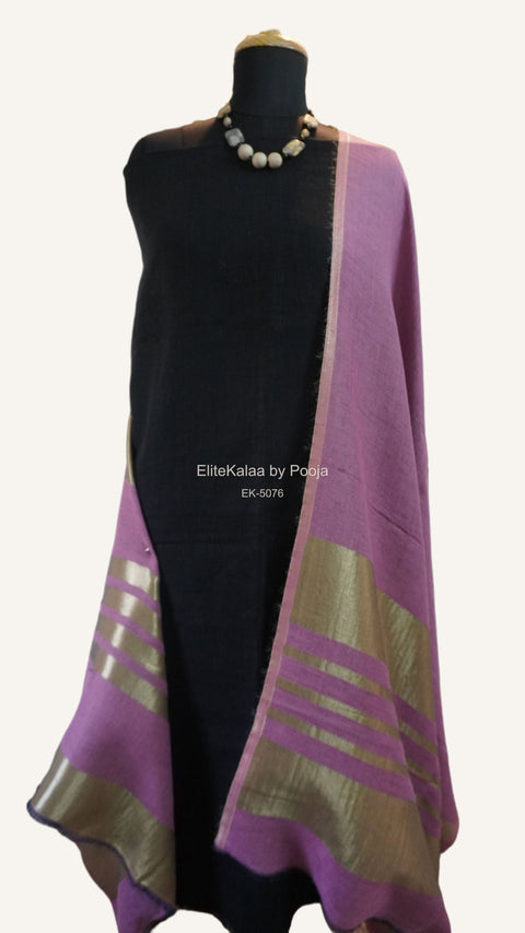 Light pink reversible fine wool stole with zari detail and a subtle border